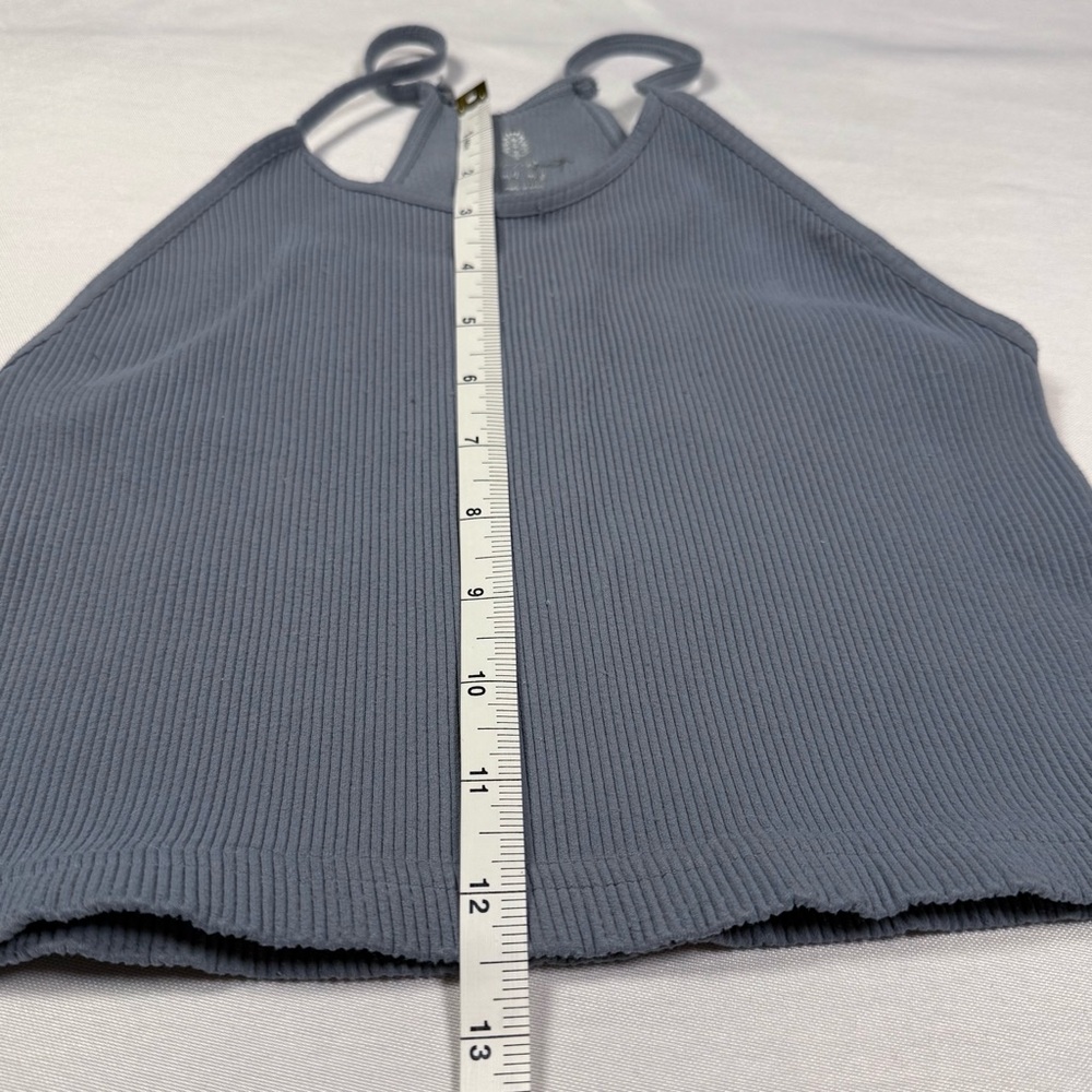 Blue-Gray Ribbed Crop Top - Picture 4 of 6